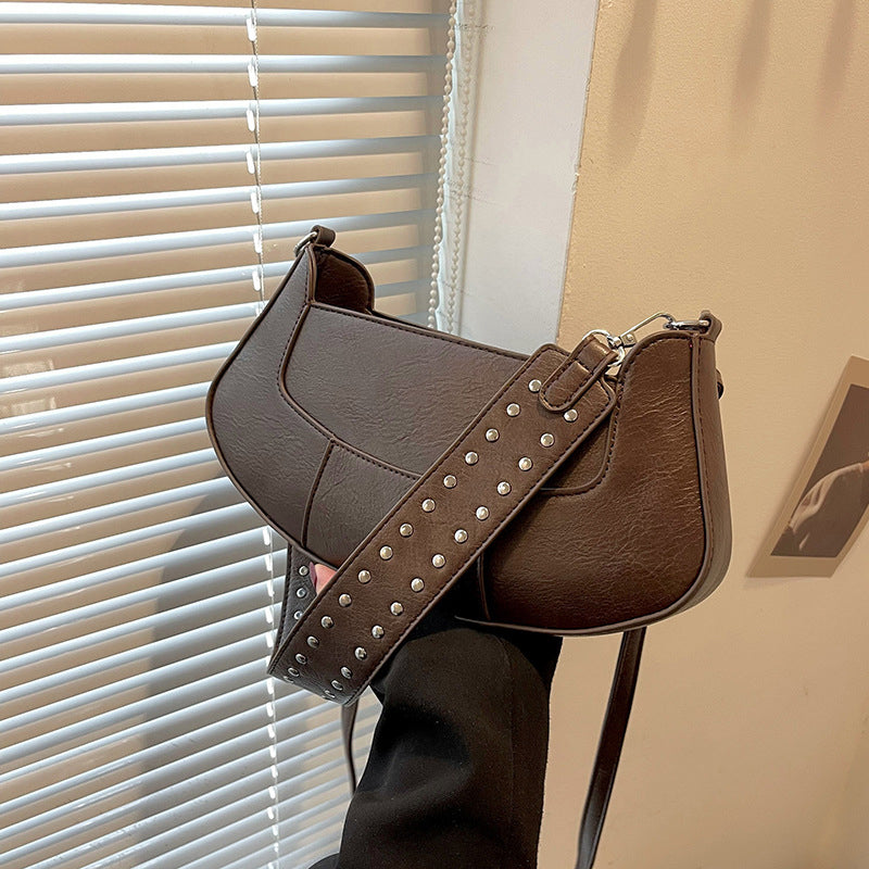 Vintage Simplicity Solid Rivets Bags
